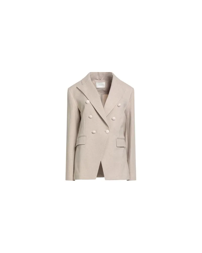 CIRCOLO 1901 ANZÜGE und CO-ORDS - Blazersauf YOOX.COM Beige