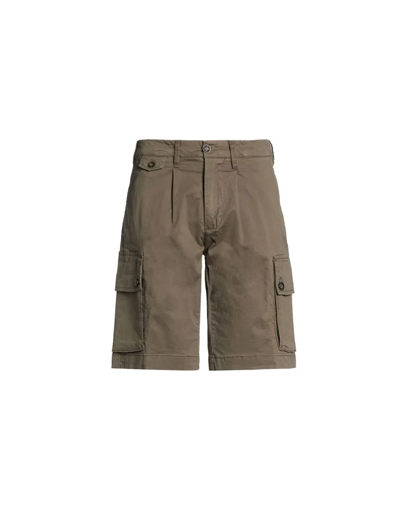 OFFICINA 36 HOSEN & RÖCKE - Shorts & Bermudashortsauf YOOX.COM Militärgrün