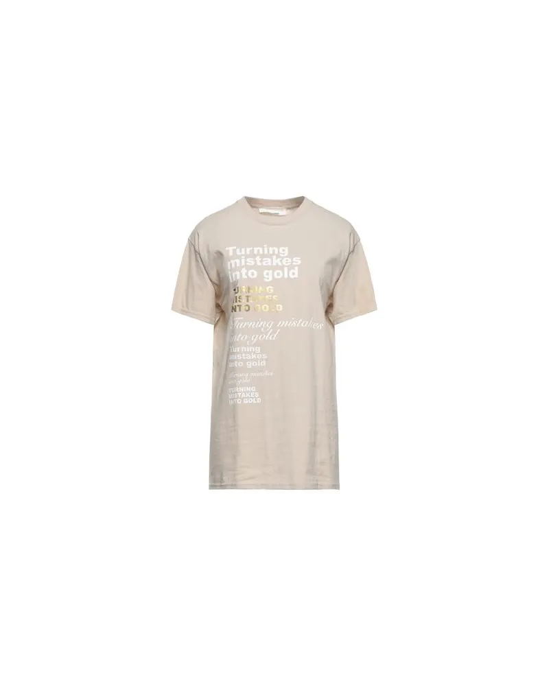 Circus Hotel TOPS - T-shirtsauf YOOX.COM Beige