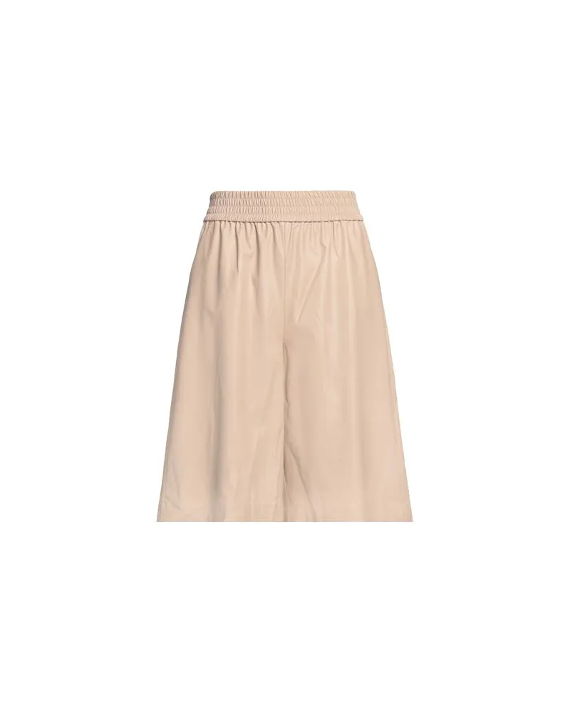 Escada HOSEN & RÖCKE - Shorts & Bermudashortsauf YOOX.COM Sand