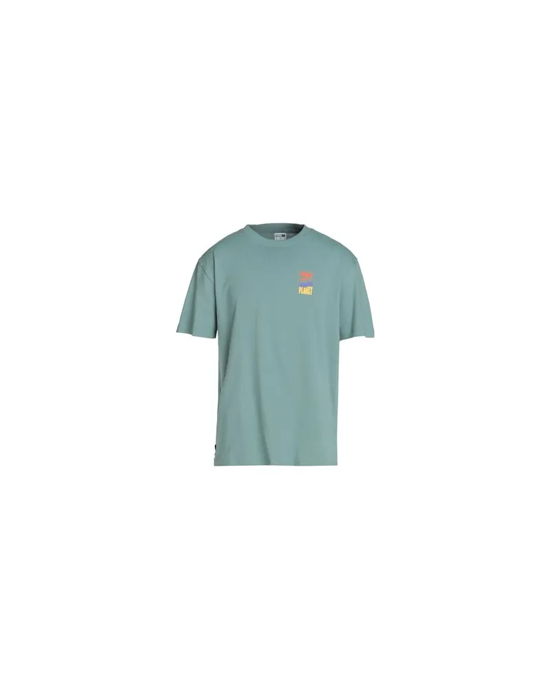Puma DOWNTOWN Graphic Tee  - TOPS - T-shirtsauf YOOX.COM Salbeigrün