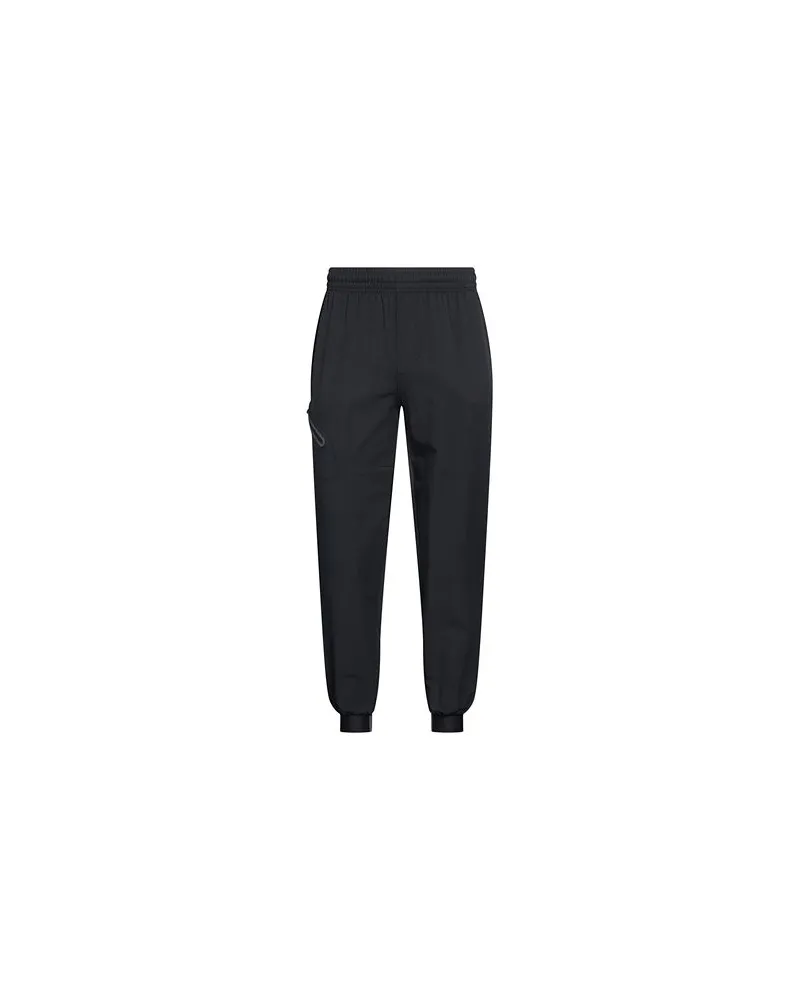 Under Armour HOSEN & RÖCKE - Hosenauf YOOX.COM Schwarz