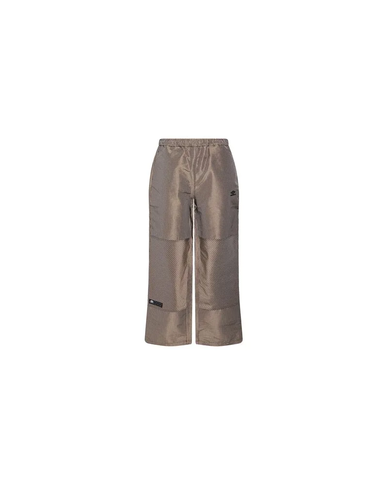 Umbro HOSEN & RÖCKE - Hosenauf YOOX.COM Beige