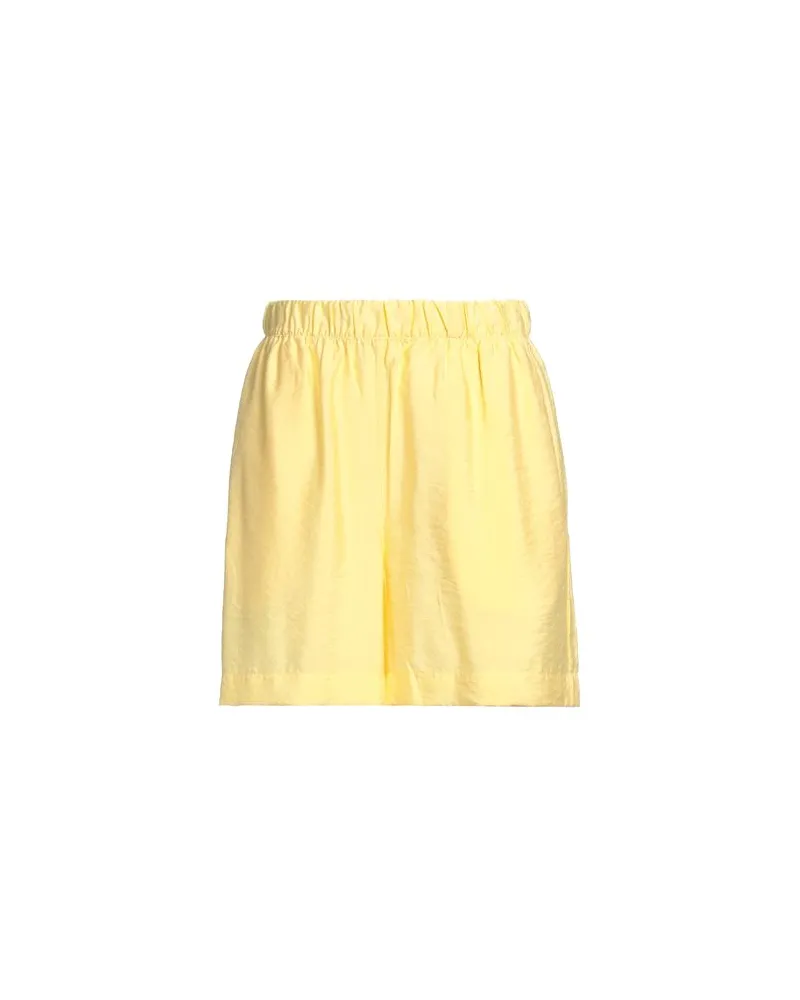 Minimum HOSEN & RÖCKE - Shorts & Bermudashortsauf YOOX.COM Gelb