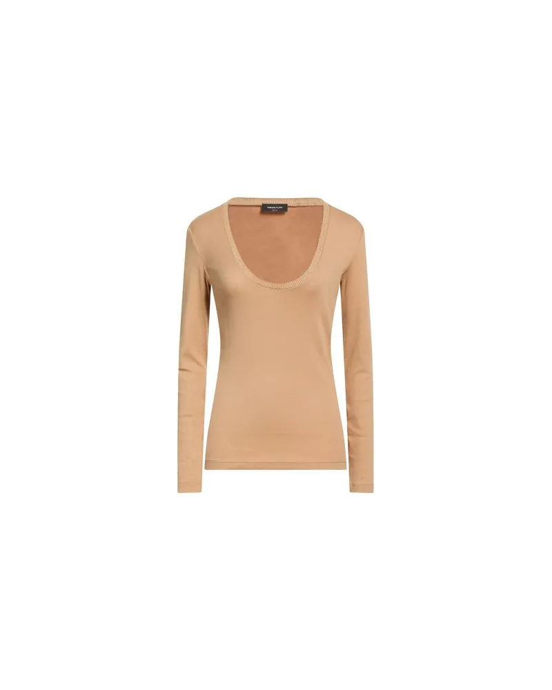 Fabiana Filippi TOPS - T-shirtsauf YOOX.COM Beige