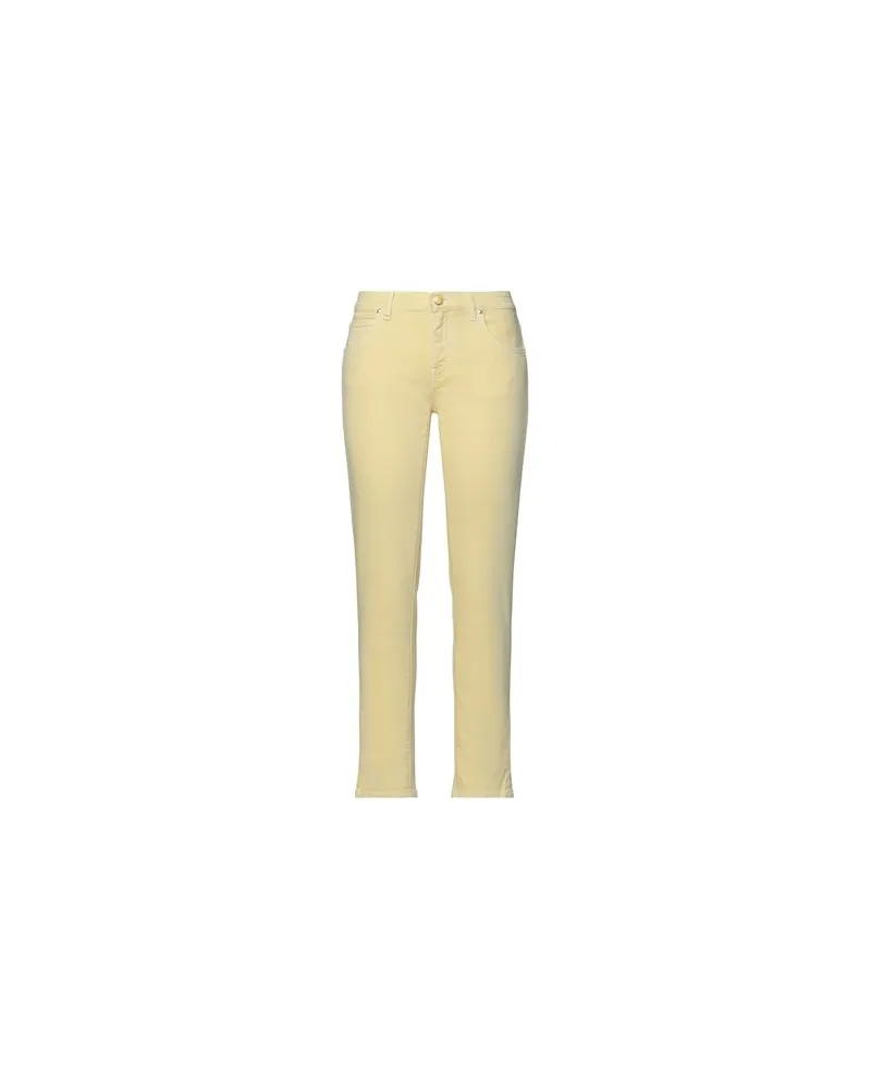 Jacob Cohën HOSEN & RÖCKE - Jeanshosenauf YOOX.COM Pastellgelb