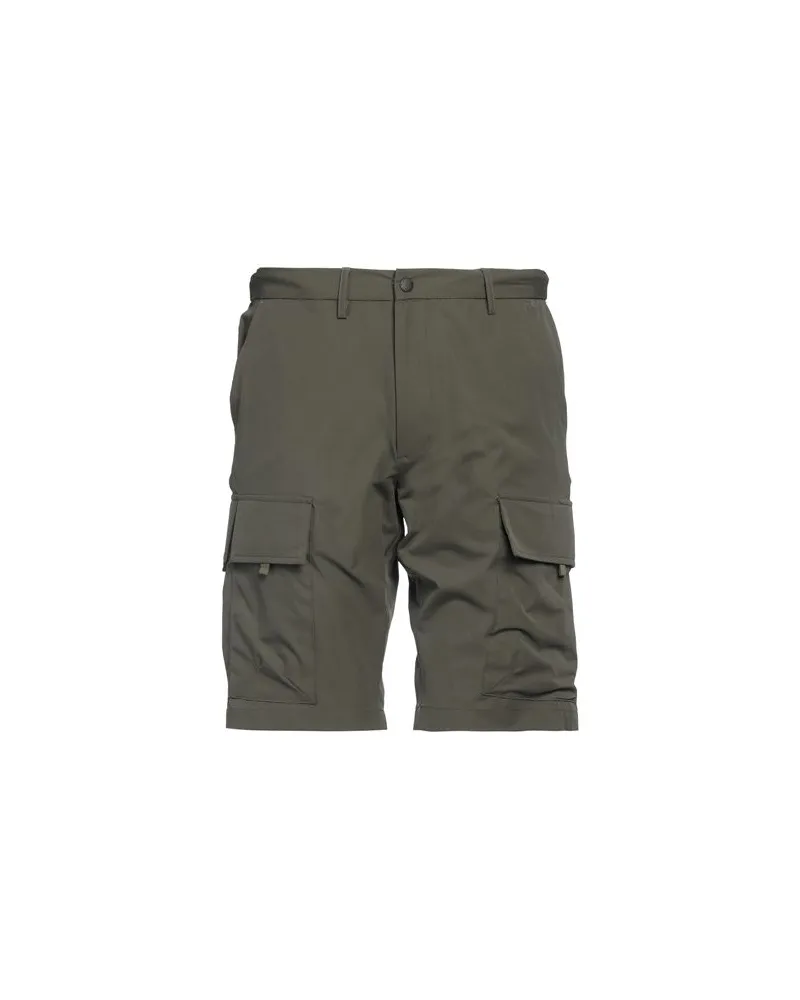 FREEDOMDAY HOSEN & RÖCKE - Shorts & Bermudashortsauf YOOX.COM Militärgrün