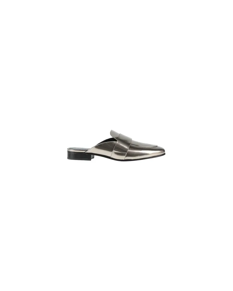 Attilio Giusti Leombruni SCHUHE - Mules & Clogsauf YOOX.COM Platin