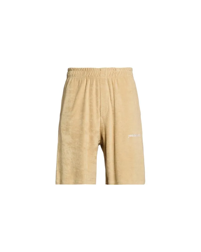 HINNOMINATE HOSEN & RÖCKE - Shorts & Bermudashortsauf YOOX.COM Beige