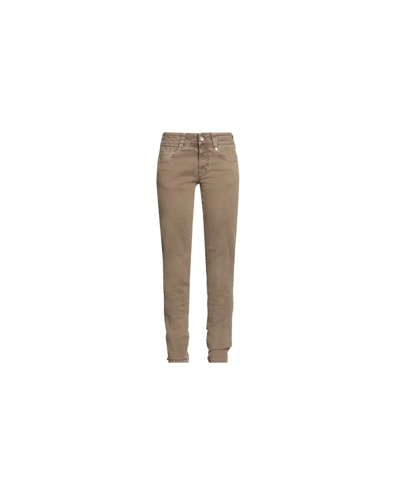 Jacob Cohën HOSEN & RÖCKE - Jeanshosenauf YOOX.COM Militärgrün