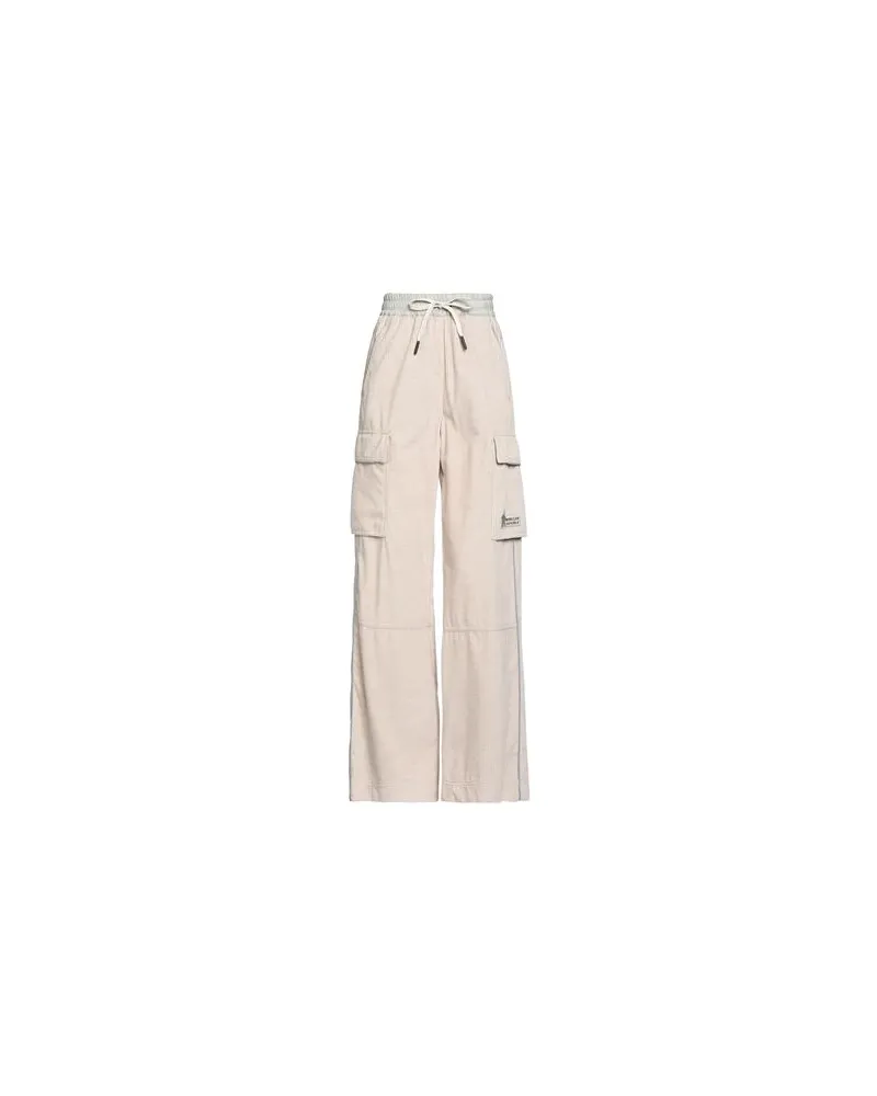 Moncler HOSEN & RÖCKE - Hosenauf YOOX.COM Beige
