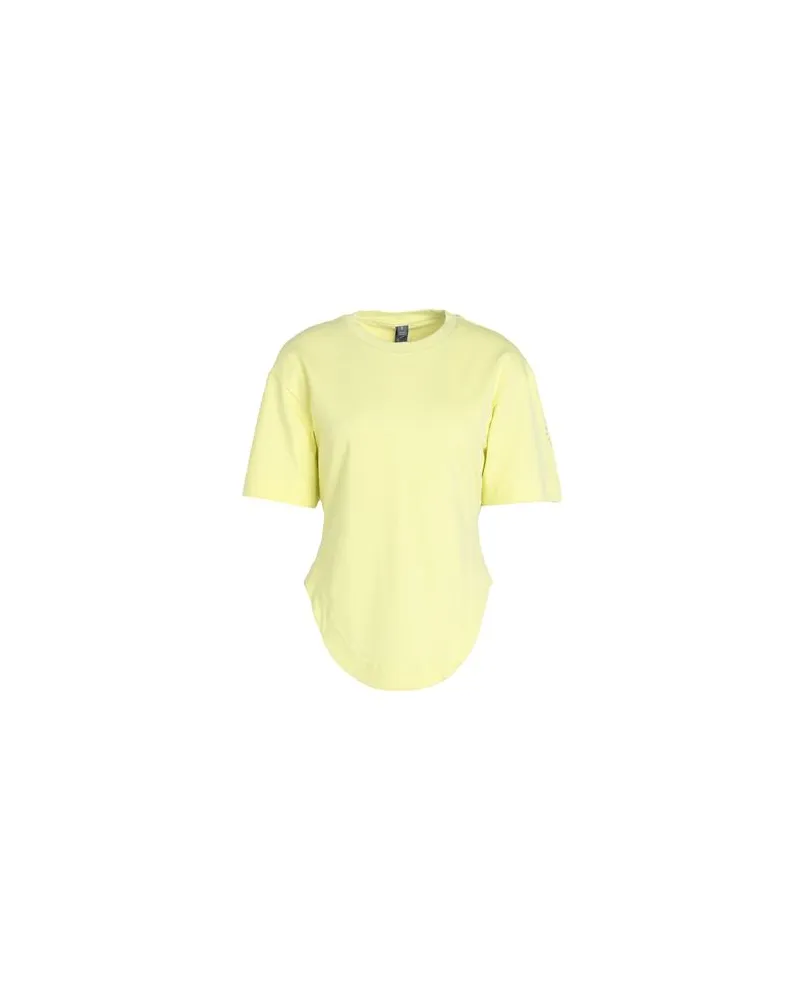 adidas Asmc CURFED HEM T-SHIRT  - TOPS - T-shirtsauf YOOX.COM Pastellgelb