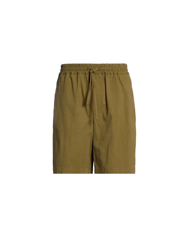 LARDINI HOSEN & RÖCKE - Shorts & Bermudashortsauf YOOX.COM Militärgrün