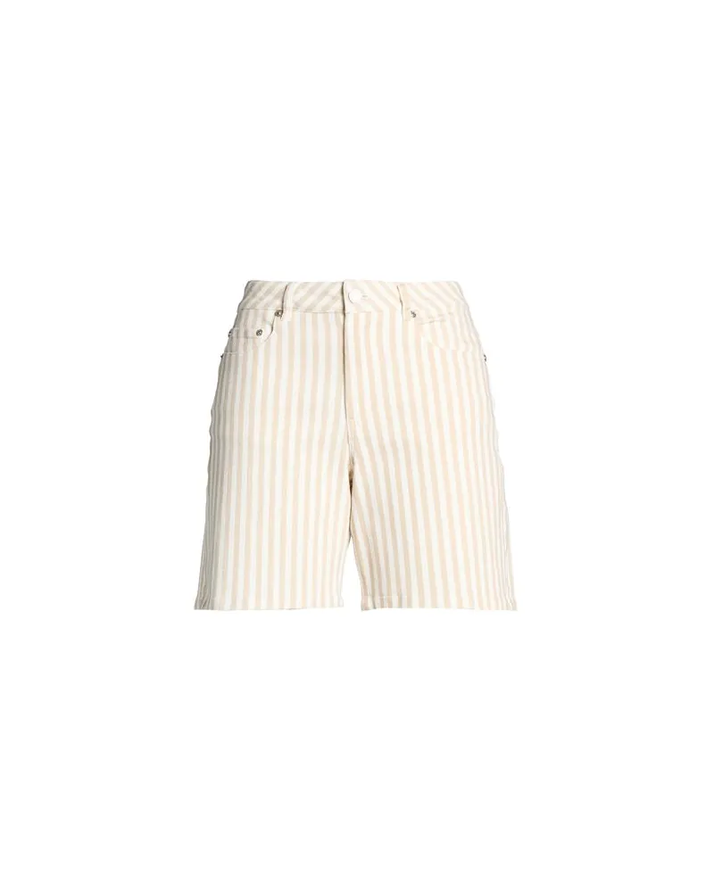 MC2 Saint Barth HOSEN & RÖCKE - Jeansshortsauf YOOX.COM Beige