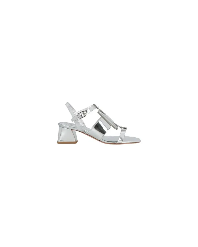 Roger Vivier SCHUHE - Sandalenauf YOOX.COM Silber