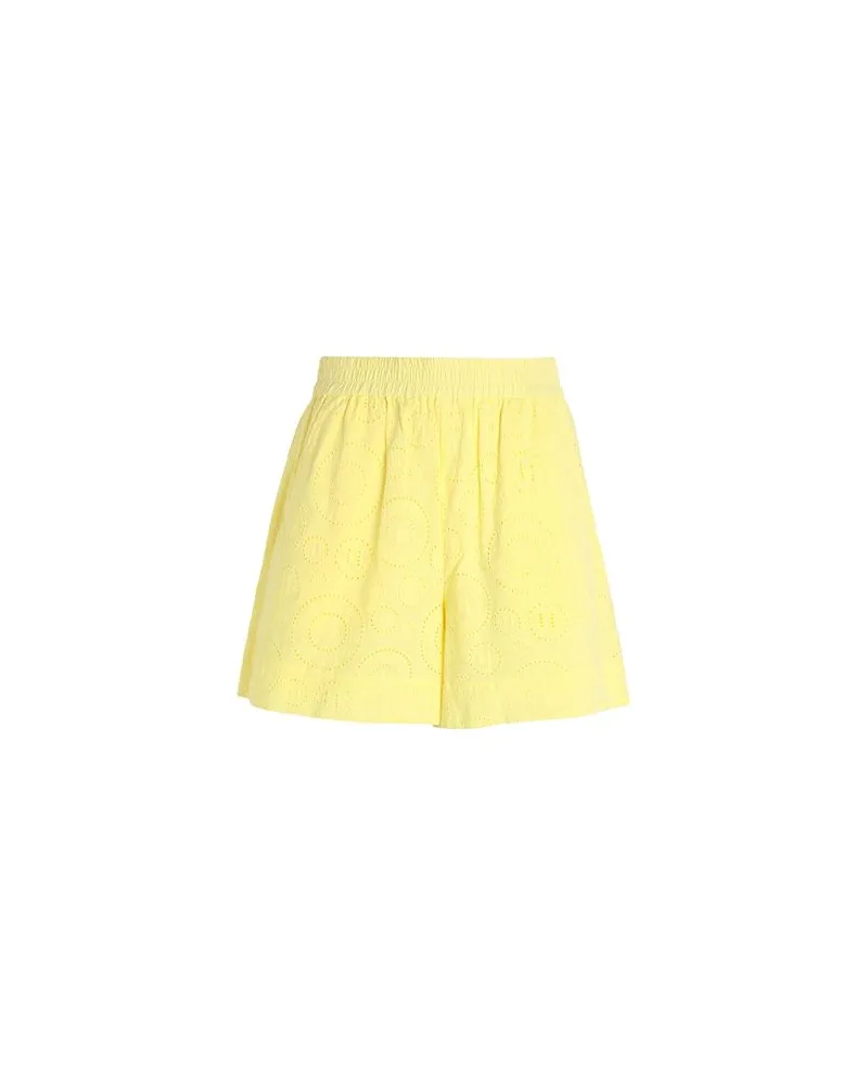Karl Lagerfeld BRODERIE ANGLAISE SHORTS  - HOSEN & RÖCKE - Shorts & Bermudashortsauf YOOX.COM Gelb
