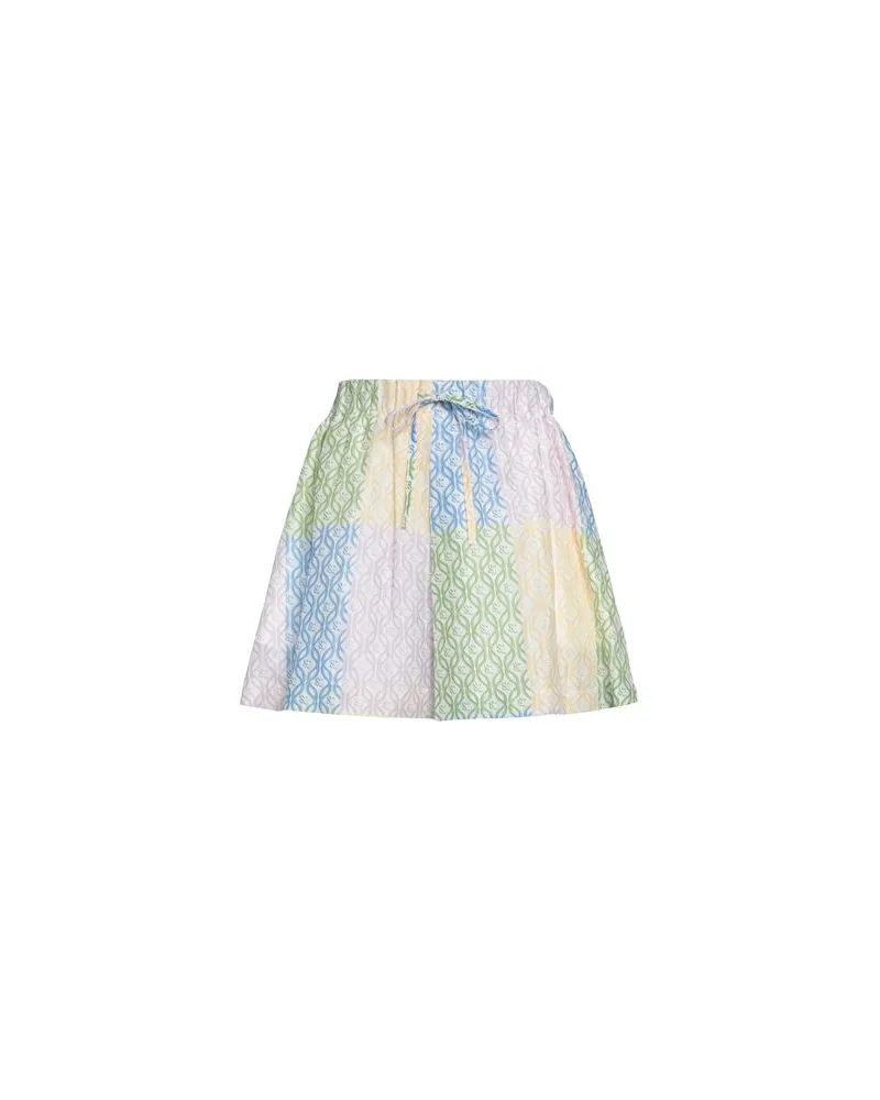 Sandro HOSEN & RÖCKE - Shorts & Bermudashortsauf YOOX.COM Pastellgelb