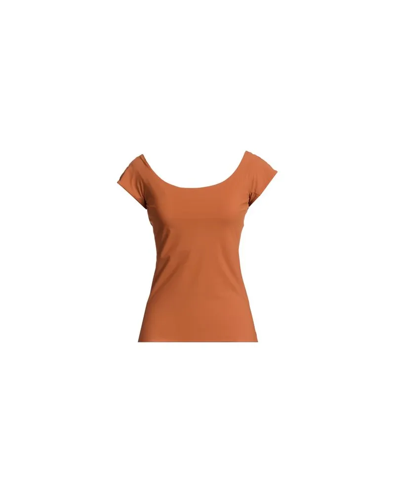 Chiara Boni TOPS - T-shirtsauf YOOX.COM Lederfarben