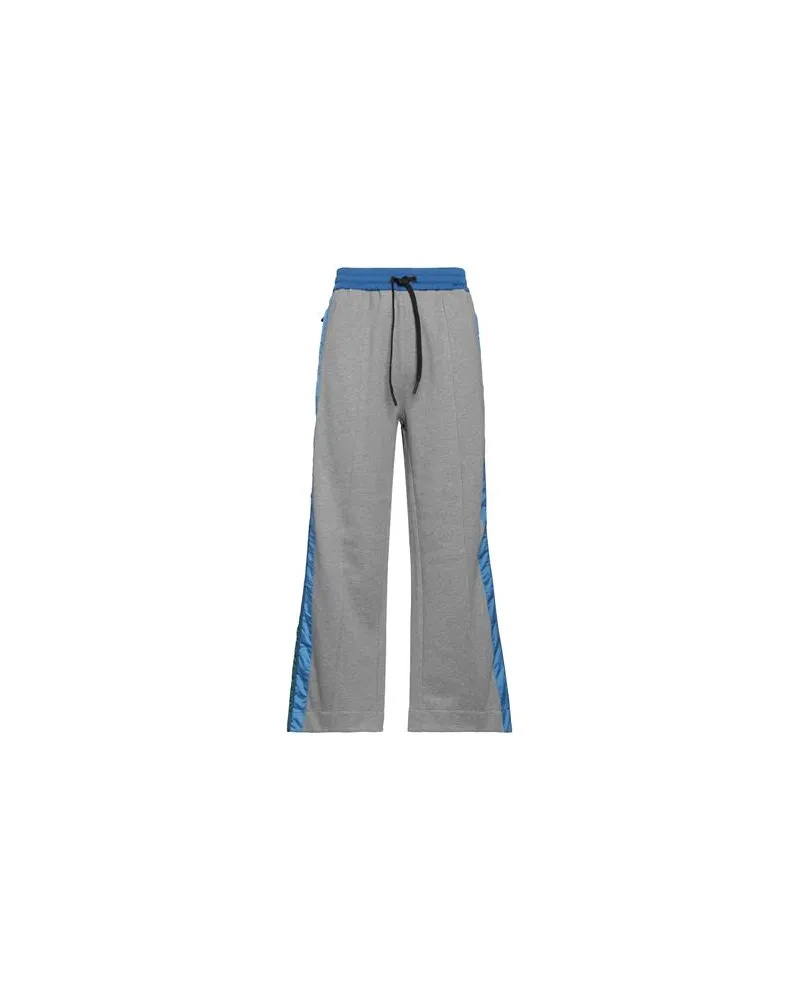 Moncler HOSEN & RÖCKE - Hosenauf YOOX.COM Grau