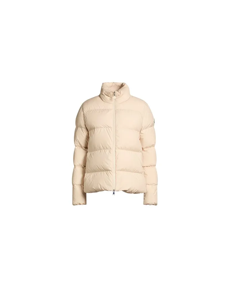Moncler JACKEN & MÄNTEL - Pufferjacken & Daunenjackenauf YOOX.COM Cremeweiß