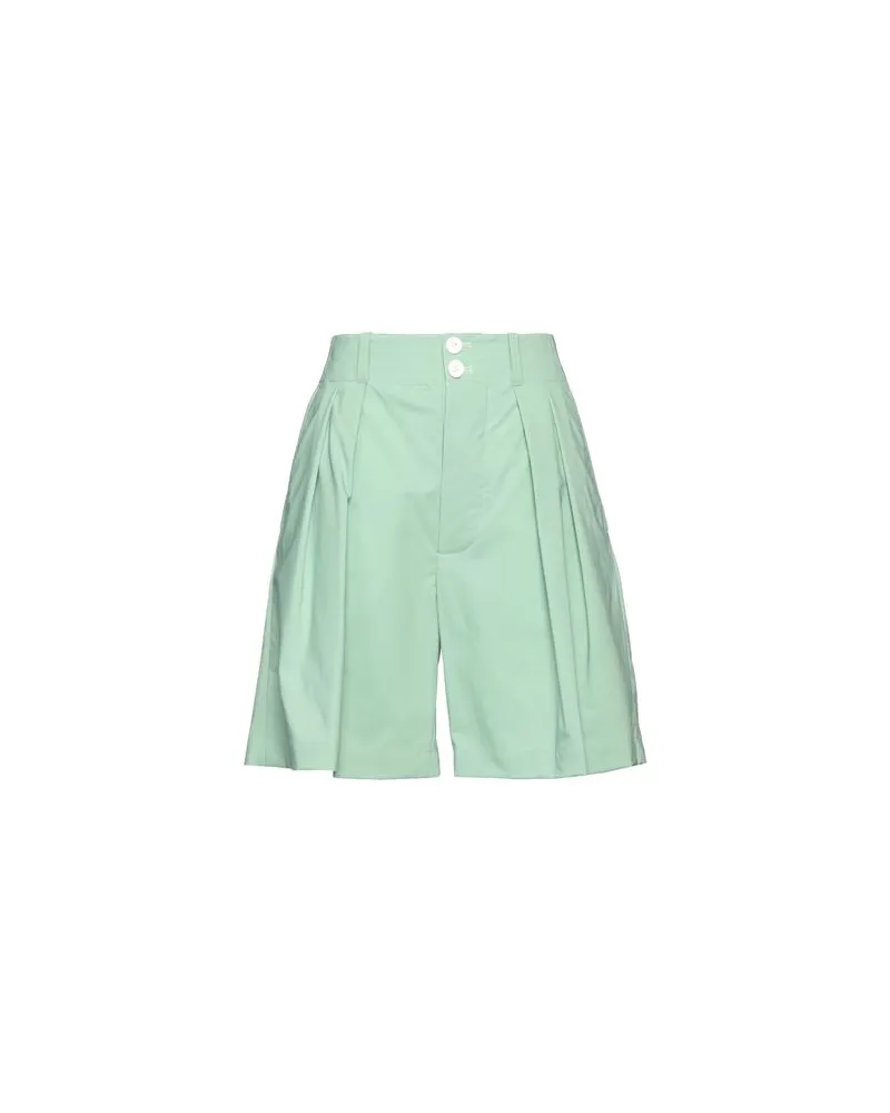 PLAN C HOSEN & RÖCKE - Shorts & Bermudashortsauf YOOX.COM Salbeigrün