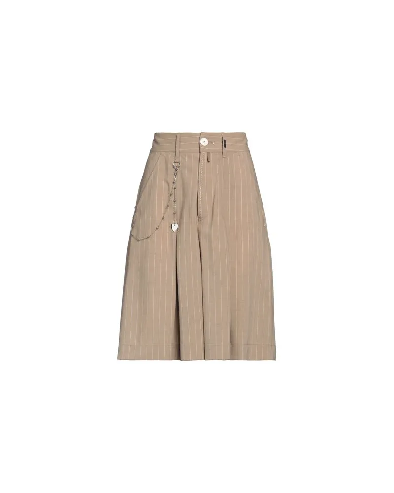 HIGH HOSEN & RÖCKE - Shorts & Bermudashortsauf YOOX.COM Kamel