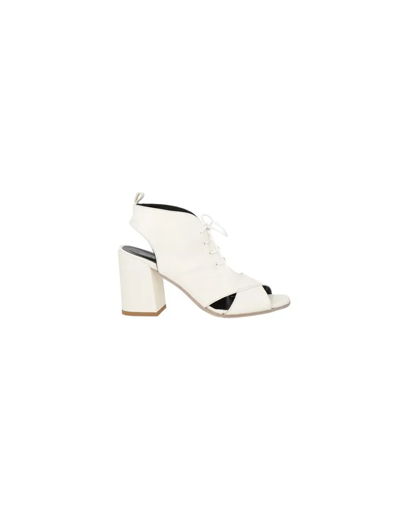 Laura Bellariva SCHUHE - Sandalenauf YOOX.COM Cremeweiß