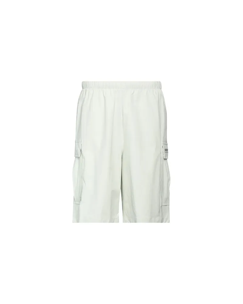 adidas HOSEN & RÖCKE - Shorts & Bermudashortsauf YOOX.COM Säuregrün