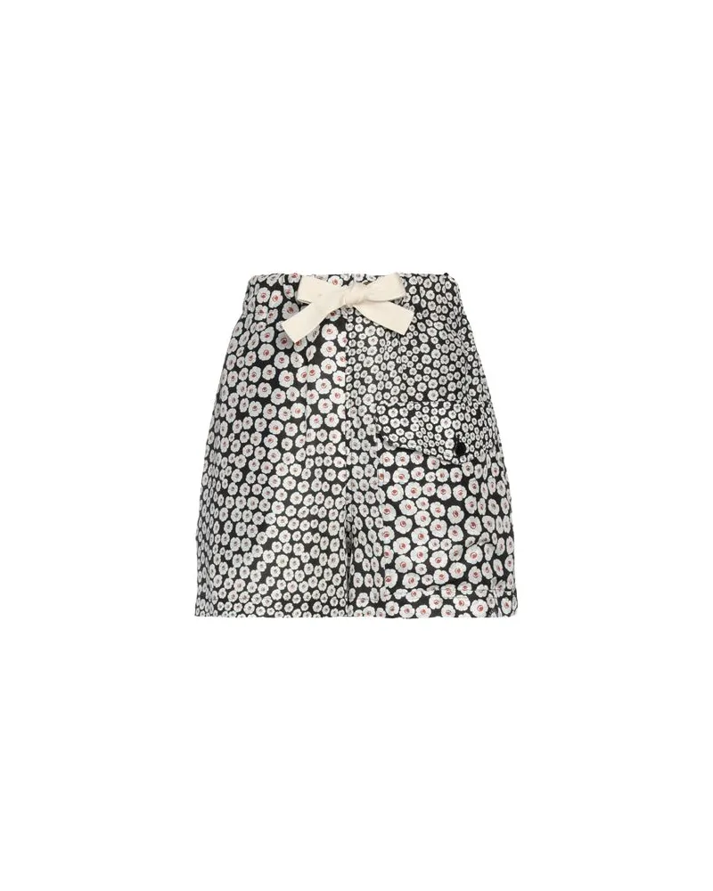 Stella McCartney HOSEN & RÖCKE - Shorts & Bermudashortsauf YOOX.COM Schwarz