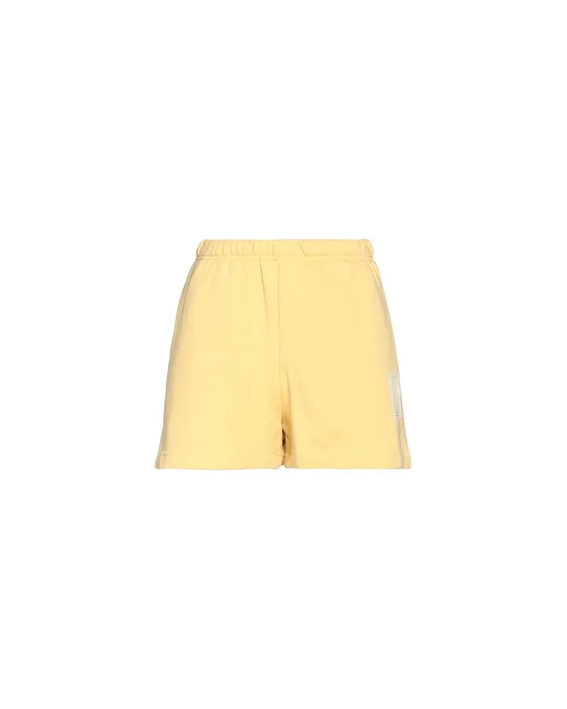 Baum und Pferdgarten HOSEN & RÖCKE - Shorts & Bermudashortsauf YOOX.COM Gelb