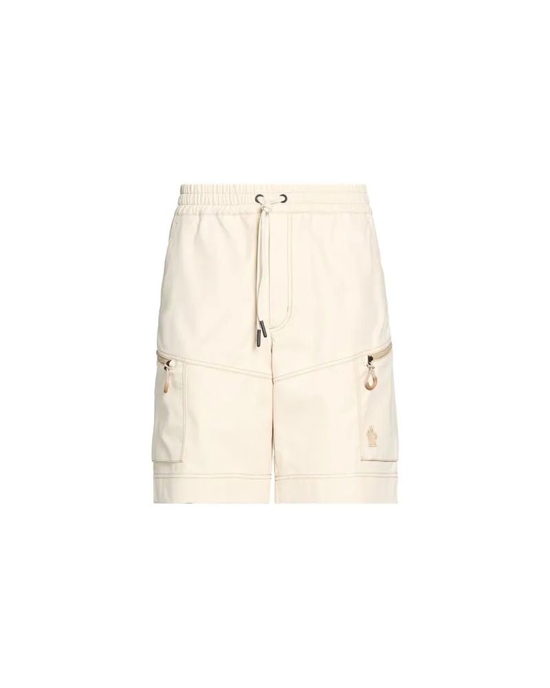 Moncler HOSEN & RÖCKE - Shorts & Bermudashortsauf YOOX.COM Elfenbein