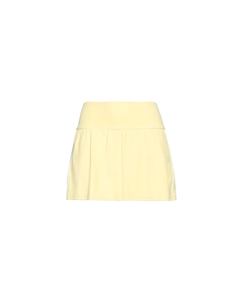SPLITS59 HOSEN & RÖCKE - Shorts & Bermudashortsauf YOOX.COM Pastellgelb