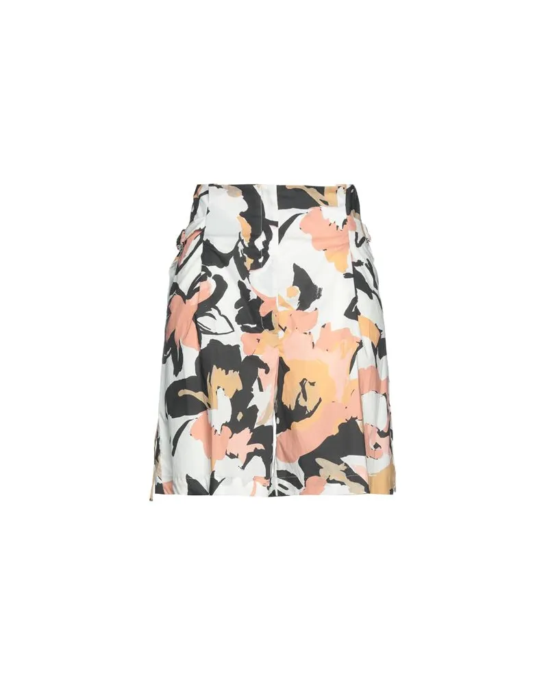 Liviana Conti HOSEN & RÖCKE - Shorts & Bermudashortsauf YOOX.COM Weiß