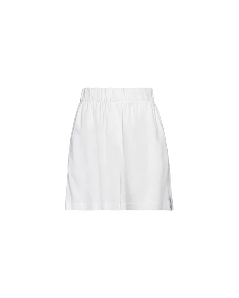 HINNOMINATE HOSEN & RÖCKE - Shorts & Bermudashortsauf YOOX.COM Weiß