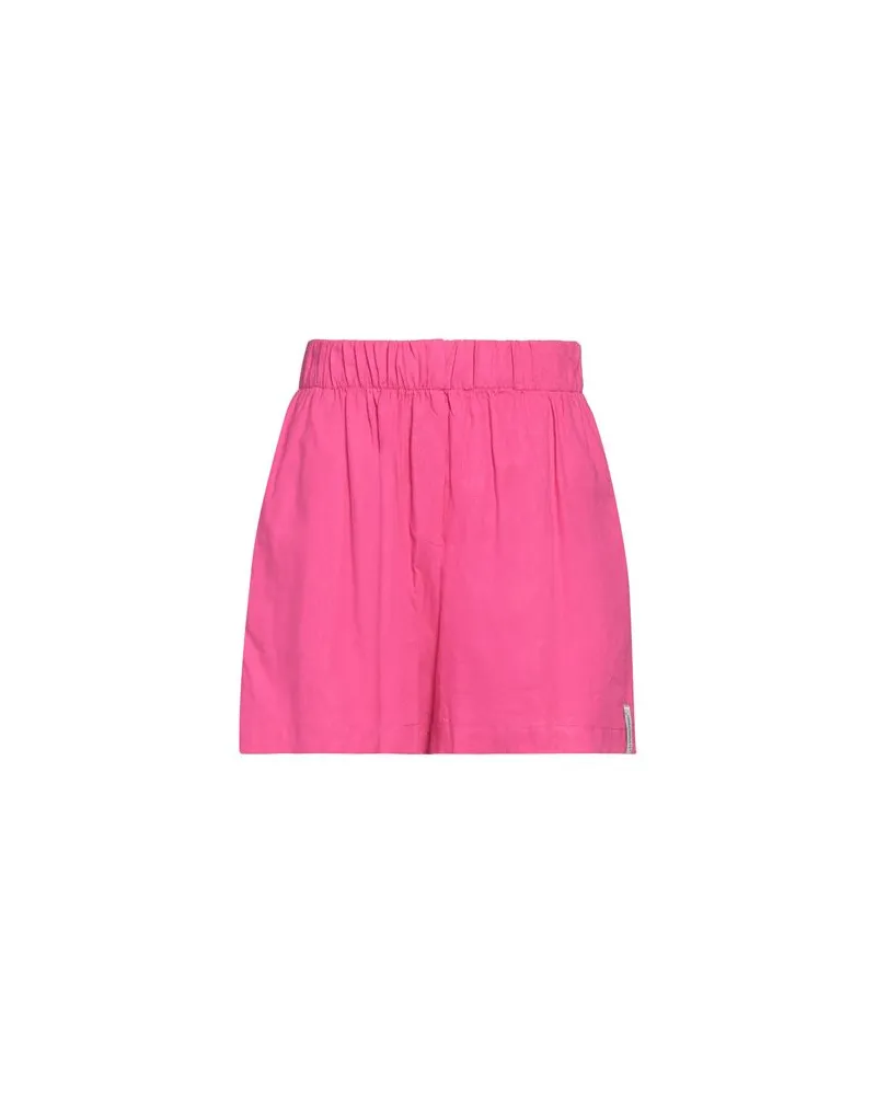 HINNOMINATE HOSEN & RÖCKE - Shorts & Bermudashortsauf YOOX.COM Fuchsia