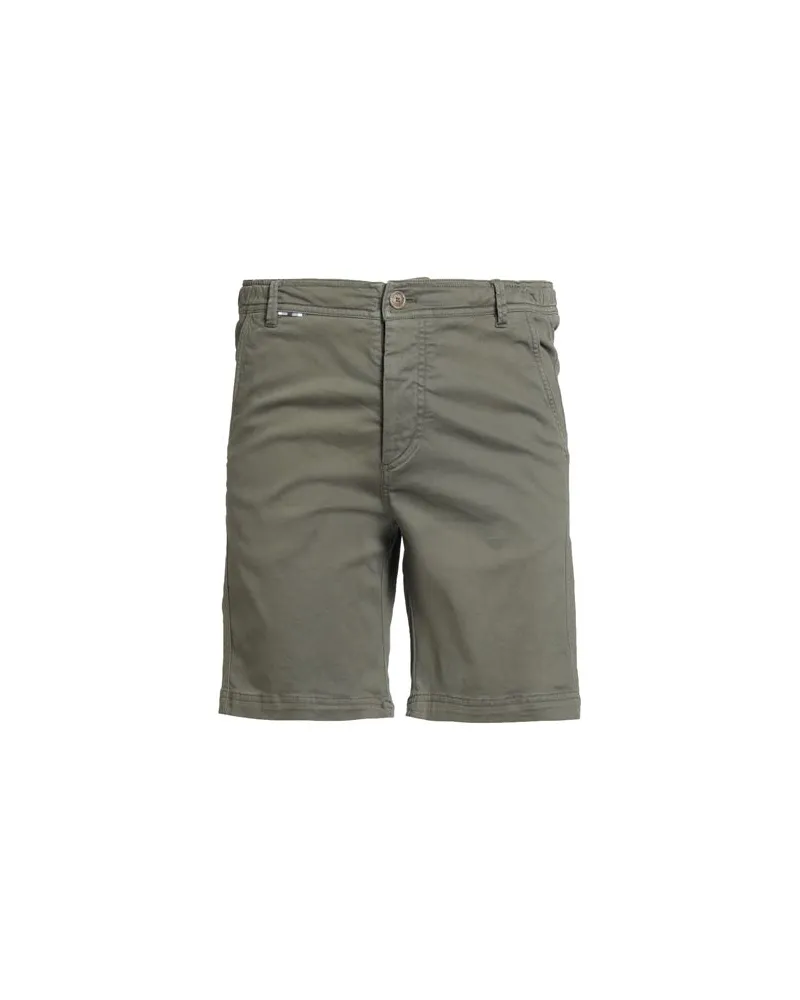 Fedeli HOSEN & RÖCKE - Shorts & Bermudashortsauf YOOX.COM Militärgrün