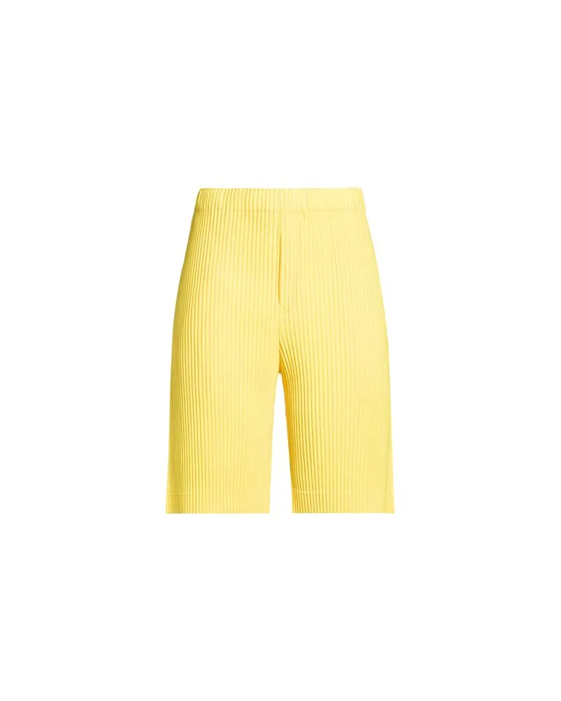 Issey Miyake HOSEN & RÖCKE - Shorts & Bermudashortsauf YOOX.COM Gelb