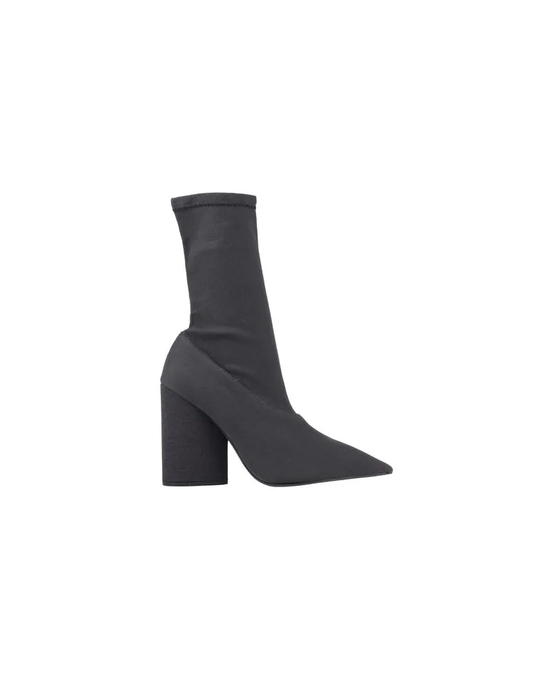 YEEZY SCHUHE - Stiefelettenauf YOOX.COM Schwarz