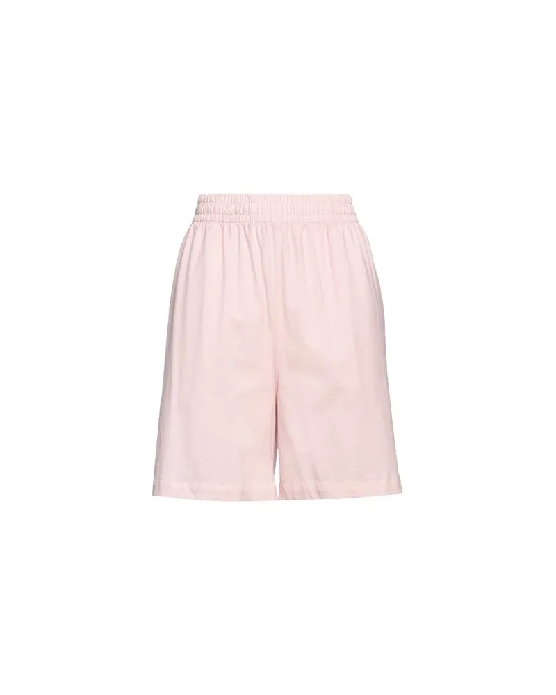 Burberry HOSEN & RÖCKE - Shorts & Bermudashortsauf YOOX.COM Rosa