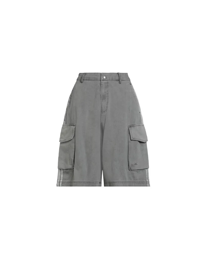 adidas HOSEN & RÖCKE - Jeansshortsauf YOOX.COM Grau