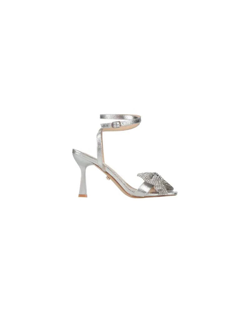 Twenty Four Haitch SCHUHE - Sandalenauf YOOX.COM Silber