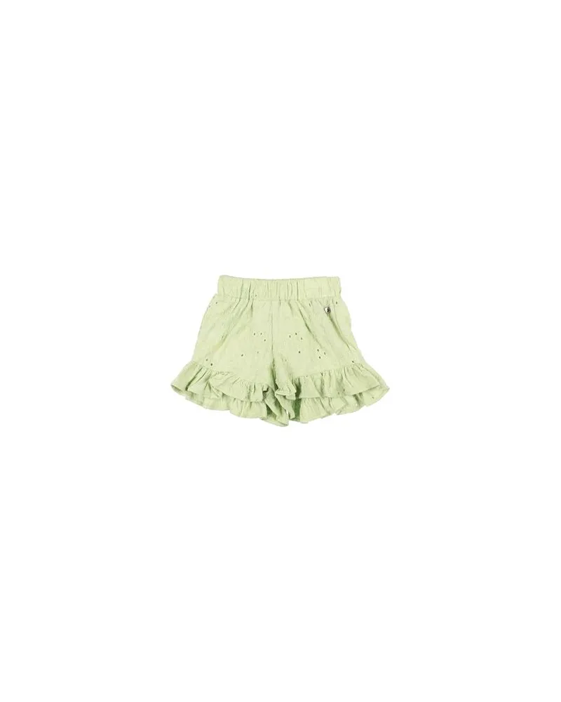 Trussardi HOSEN & RÖCKE - Shorts & Bermudashortsauf YOOX.COM Säuregrün