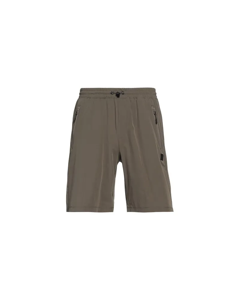 OUTHERE HOSEN & RÖCKE - Shorts & Bermudashortsauf YOOX.COM Militärgrün