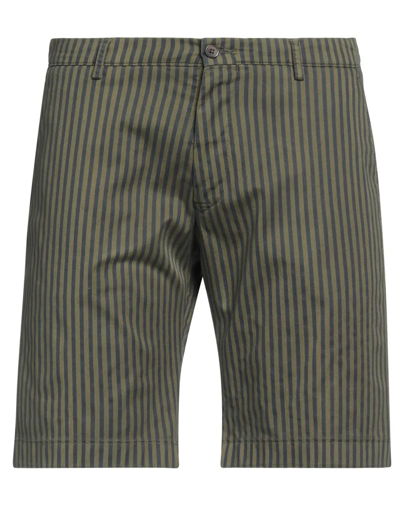 Berwich Shorts & Bermudashorts Militärgrün