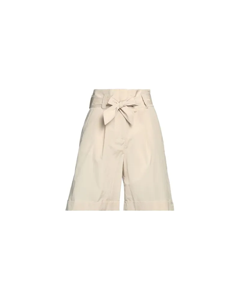 Peserico HOSEN & RÖCKE - Shorts & Bermudashortsauf YOOX.COM Beige