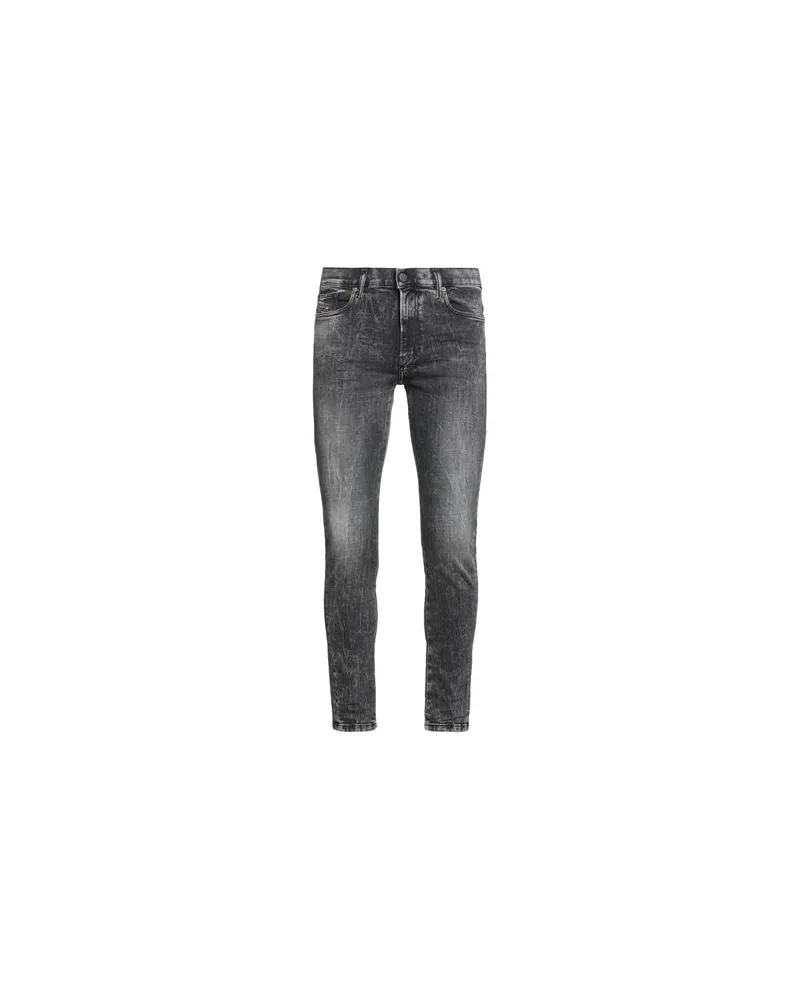 Diesel HOSEN & RÖCKE - Jeanshosenauf YOOX.COM Schwarz