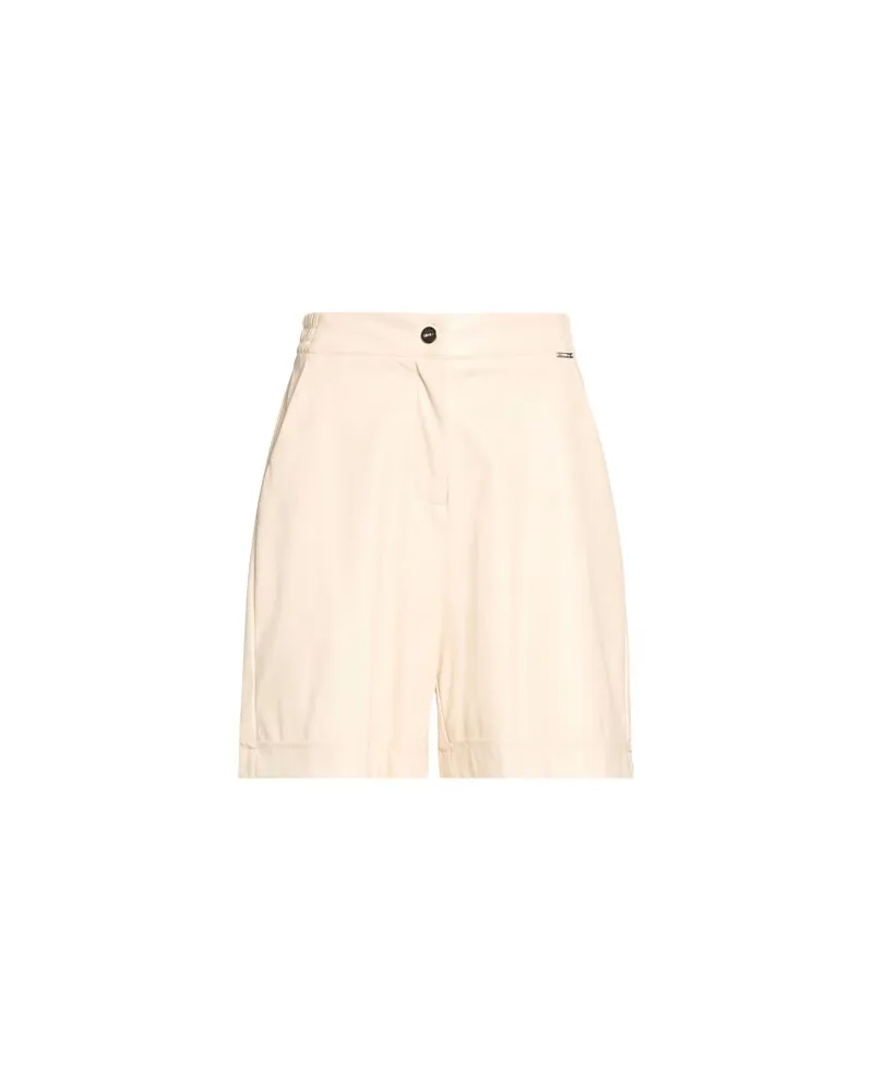Liu Jo HOSEN & RÖCKE - Shorts & Bermudashortsauf YOOX.COM Cremeweiß