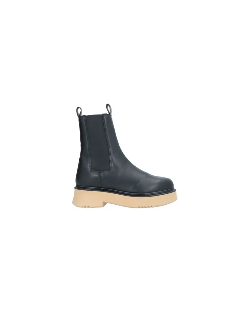 Nila & Nila SCHUHE - Stiefelettenauf YOOX.COM Schwarz