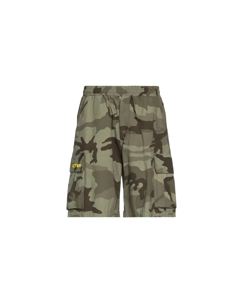 Iuter HOSEN & RÖCKE - Shorts & Bermudashortsauf YOOX.COM Militärgrün