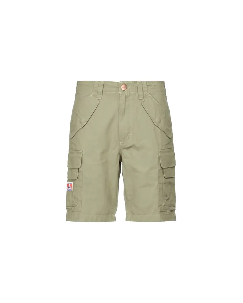 Wrangler HOSEN & RÖCKE - Shorts & Bermudashortsauf YOOX.COM Salbeigrün